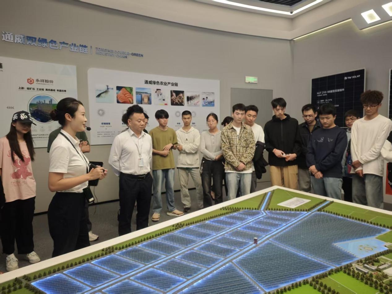 1759031989760529.png 圖片2.png